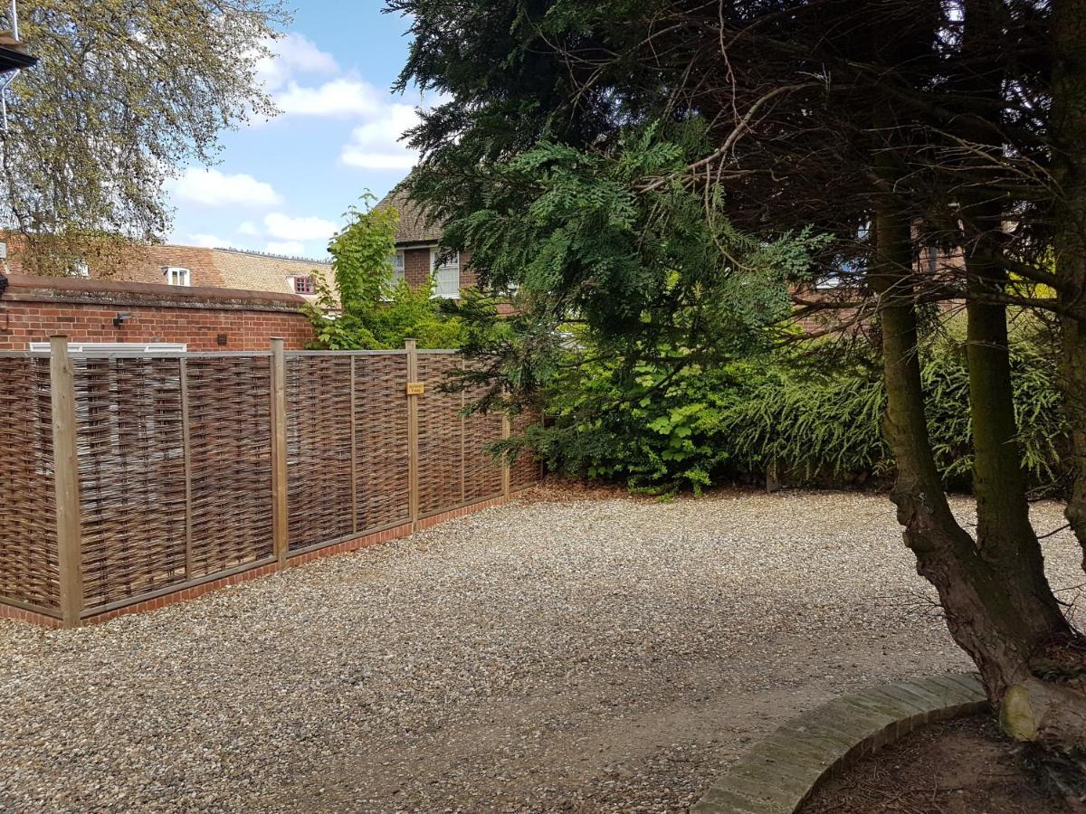 Bury St. Edmunds Old School Apartment 1 First Floor מראה חיצוני תמונה